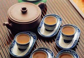 請(qǐng)和軟板廠一起來學(xué)習(xí)商務(wù)用茶的禮儀之道