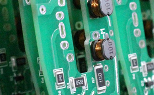 線路板廠階梯式鋼板的階梯應該開在刮刀面還是PCB面？