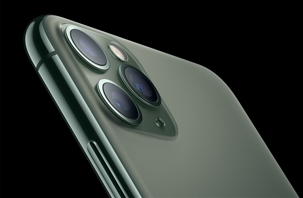 手機(jī)無(wú)線充軟板之iPhone 15全系用USB-C：蘋(píng)果細(xì)節(jié)套路用戶 狡猾！