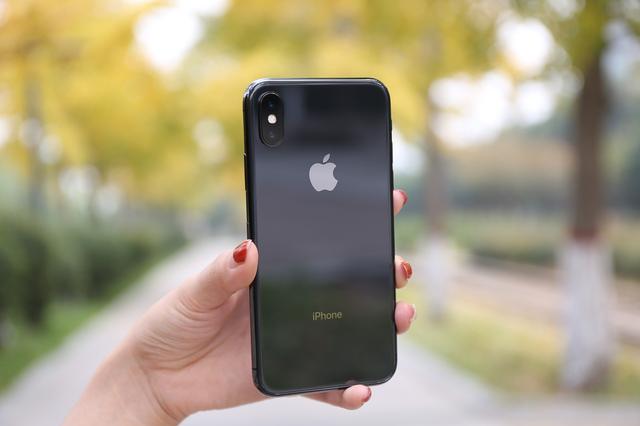 iPhone X掉漆嚴(yán)重到?jīng)]法直視，但更令人心寒的是蘋果的回應(yīng)！